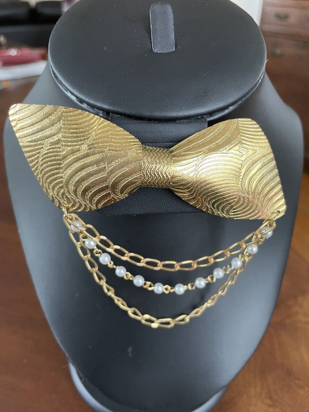 Vintage Hair Barrette Made In Japan Gold Tone Metal Bow Faux Pearls
